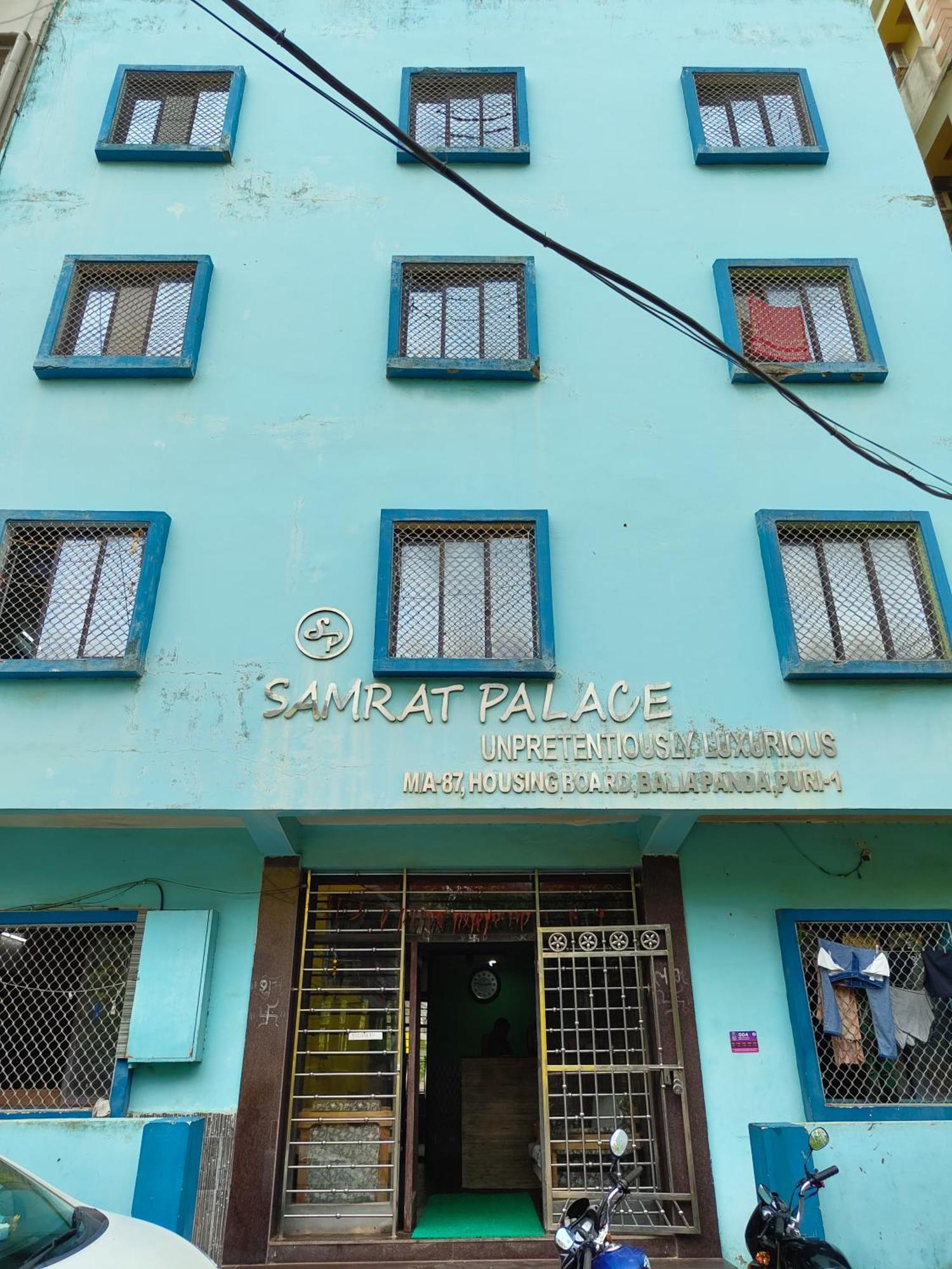 Goroomgo Samrat Palace Puri Near Sea Beach With Parking Facilities - Restaurant Available - Couple Friendly Buitenkant foto
