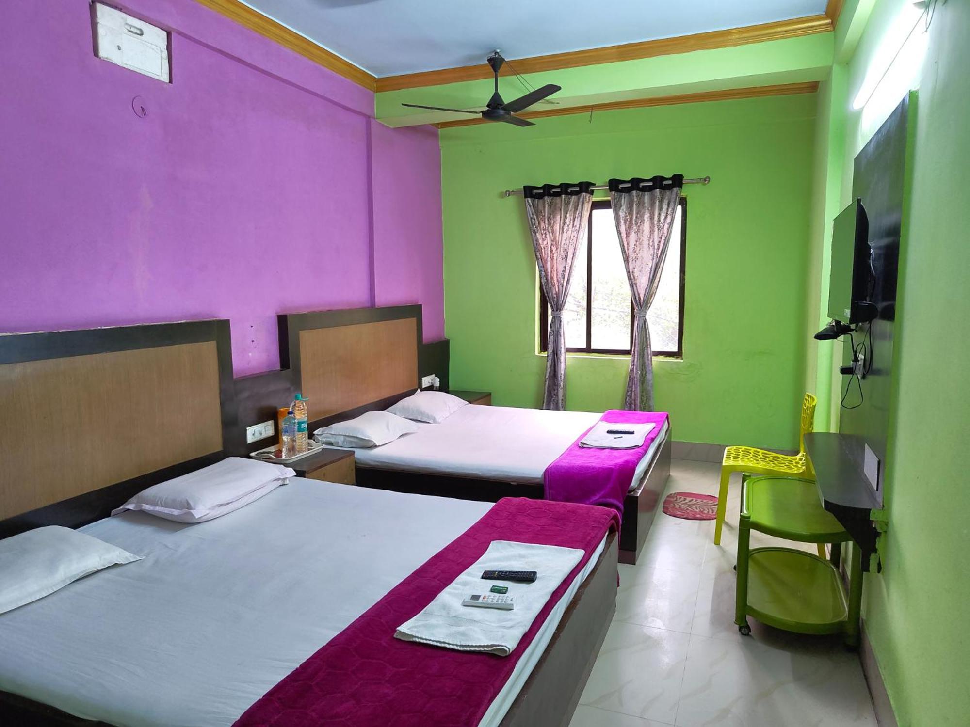 Goroomgo Samrat Palace Puri Near Sea Beach With Parking Facilities - Restaurant Available - Couple Friendly Buitenkant foto